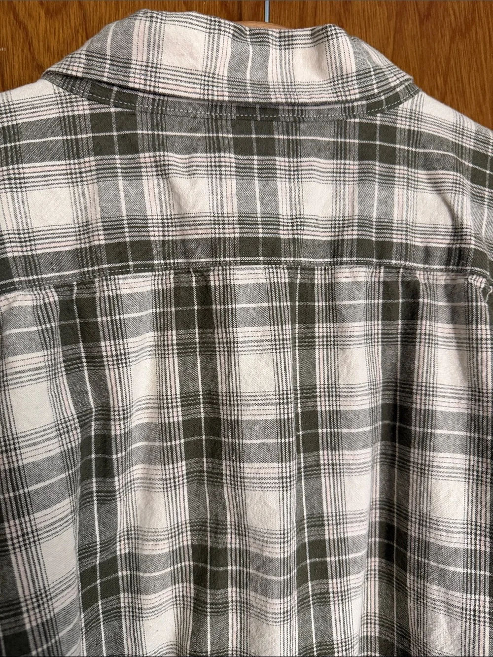 Banana Republic Men's Plaid Button-Down Shirt - Olive & White (Slim Fit)